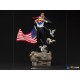 DC Comics: Superman - Deluxe Clark Kent 1:10 Scale Statue