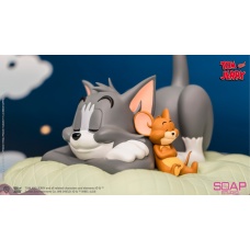 Tom and Jerry: Sweet Dreams Statue